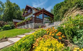 Holiday Home Mare Near River