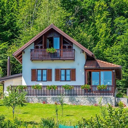 Holiday Home Mare Near River Karlovac Exterior foto