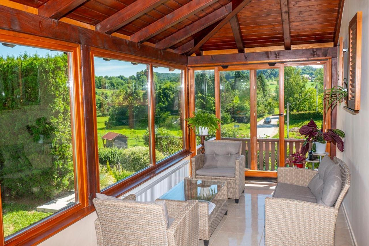 Holiday Home Mare Near River Karlovac Exterior foto