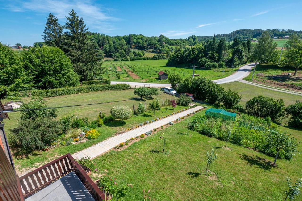 Holiday Home Mare Near River Karlovac Exterior foto