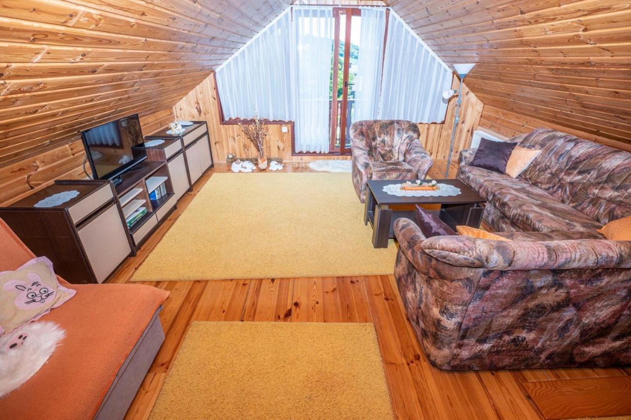 Holiday Home Mare Near River Karlovac Exterior foto